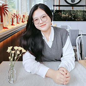 Foto profil Shania dari Behance